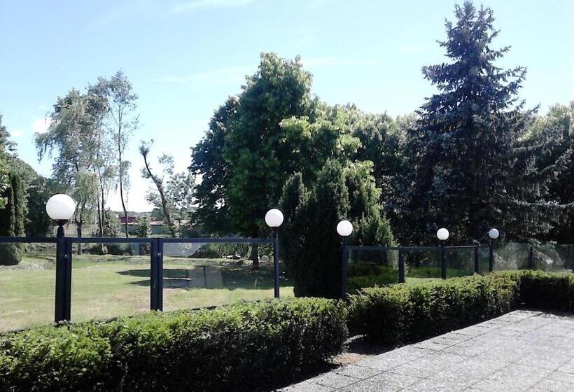 Enzo Hotels Bulgneville By Kyriad Direct