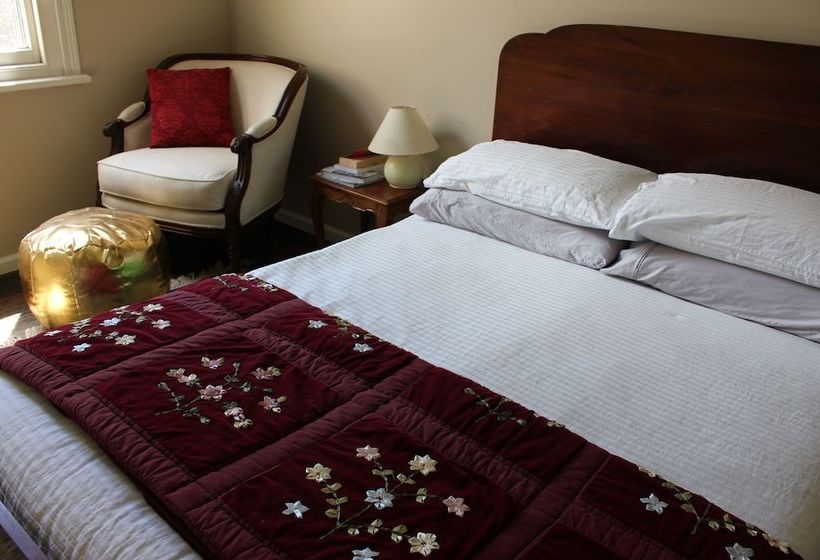 فندق فئة نجمة واحدة The National Park & Pub