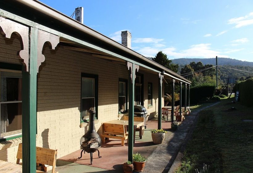 فندق فئة نجمة واحدة The National Park & Pub