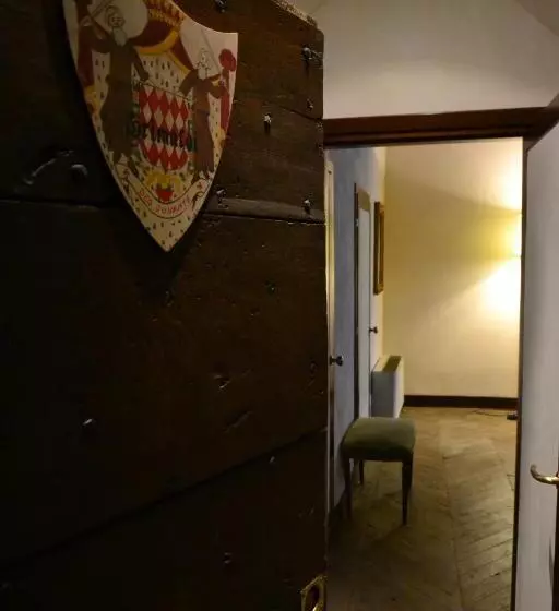 Castello Di Compiano Hotel Relais Museum