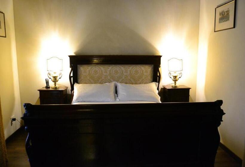 Castello Di Compiano Hotel Relais Museum