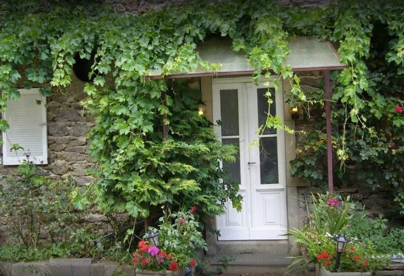 فندق Saint Verny