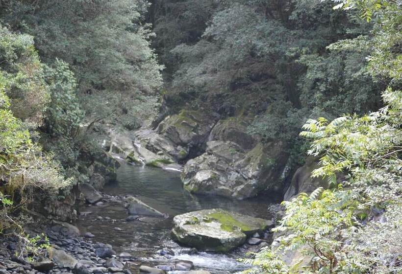 בית מלון כפרי Salisbury Lodges