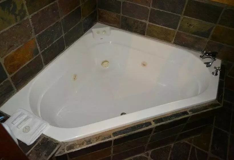 Hotelli Salisbury Lodges