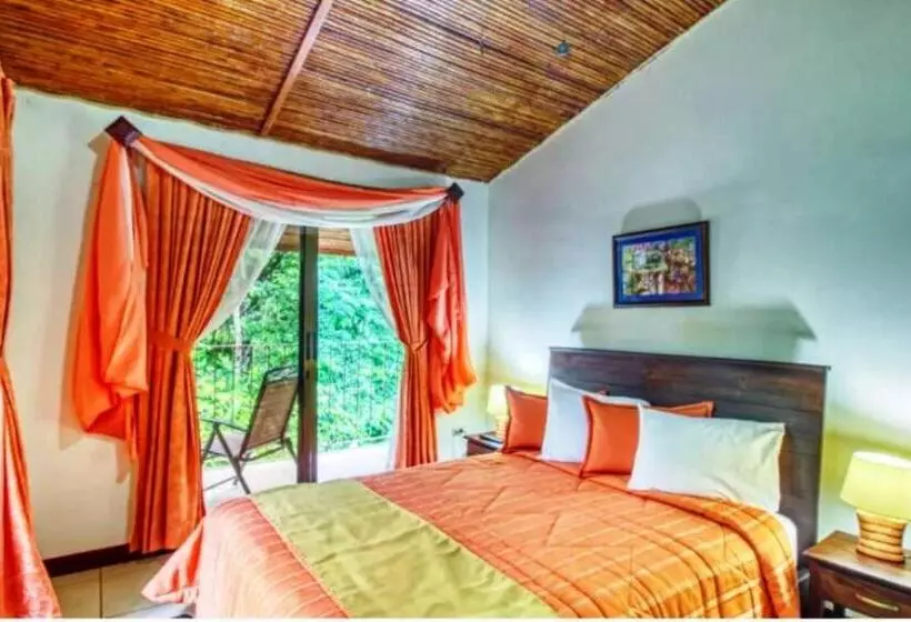 Hotelli San Rafael Ecolodge