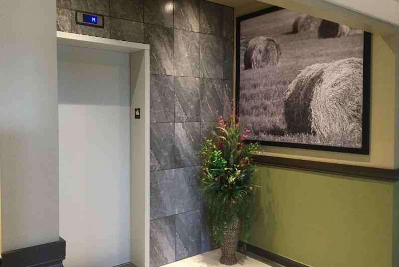 فندق Super 8 By Wyndham Hardisty