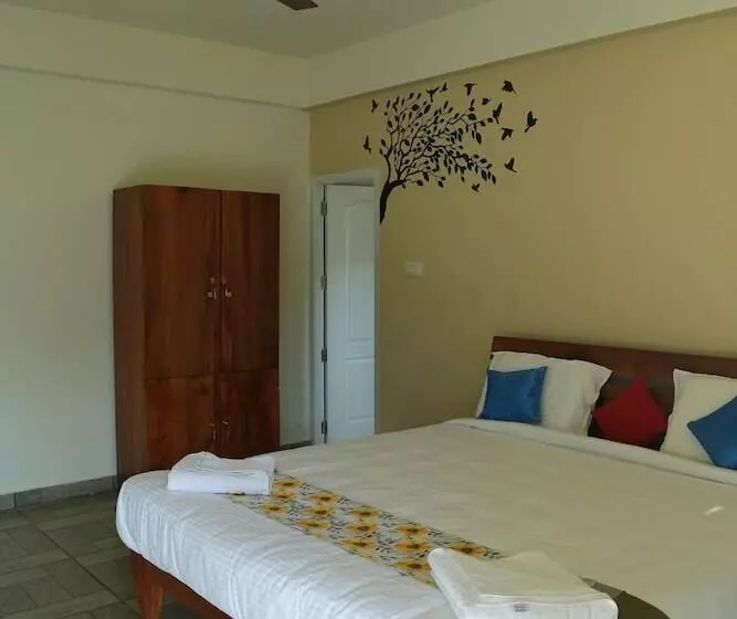 Hotelli Taaza Holiday Hills