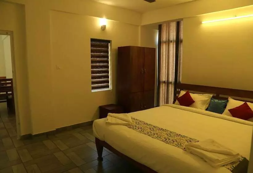 Hotelli Taaza Holiday Hills