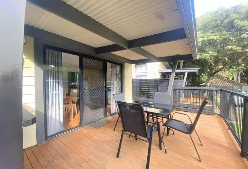 Hotelli Tiona Holiday Park