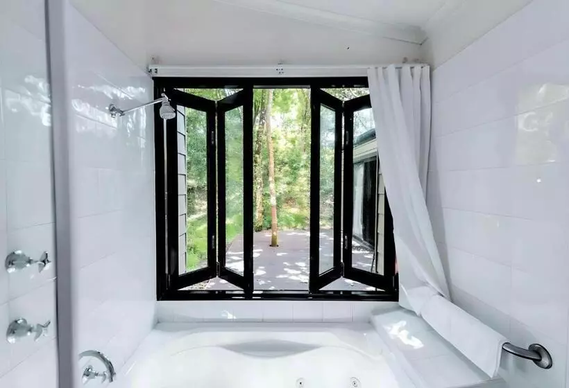 Hotelli Tiona Holiday Park