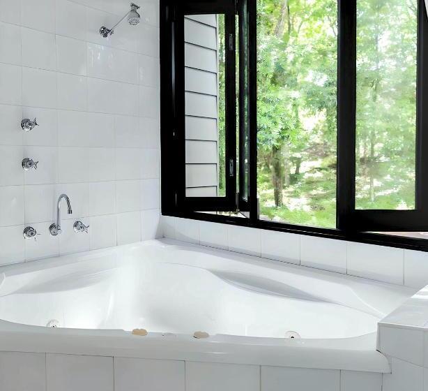 酒店 Tiona Holiday Park