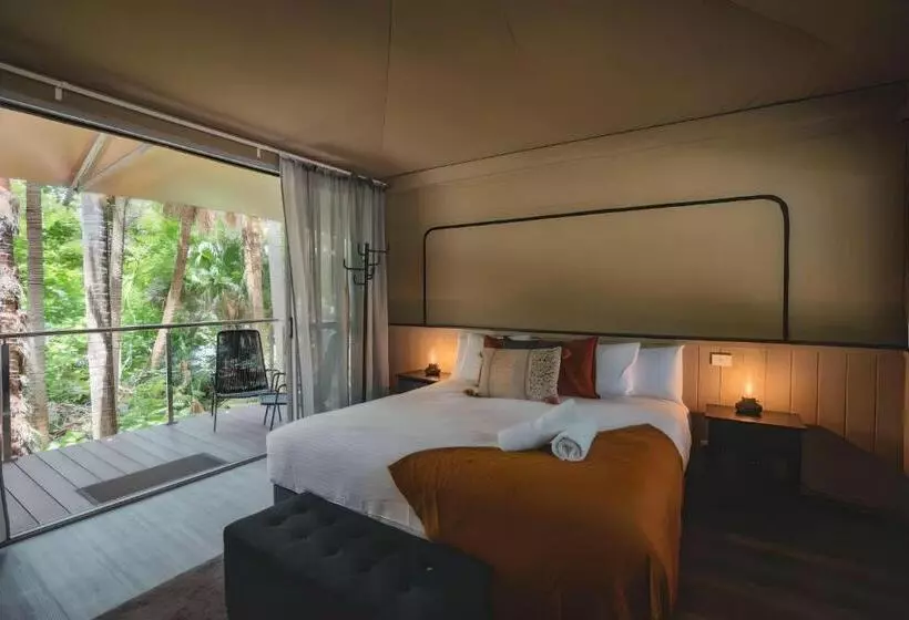 Hotelli Tiona Holiday Park