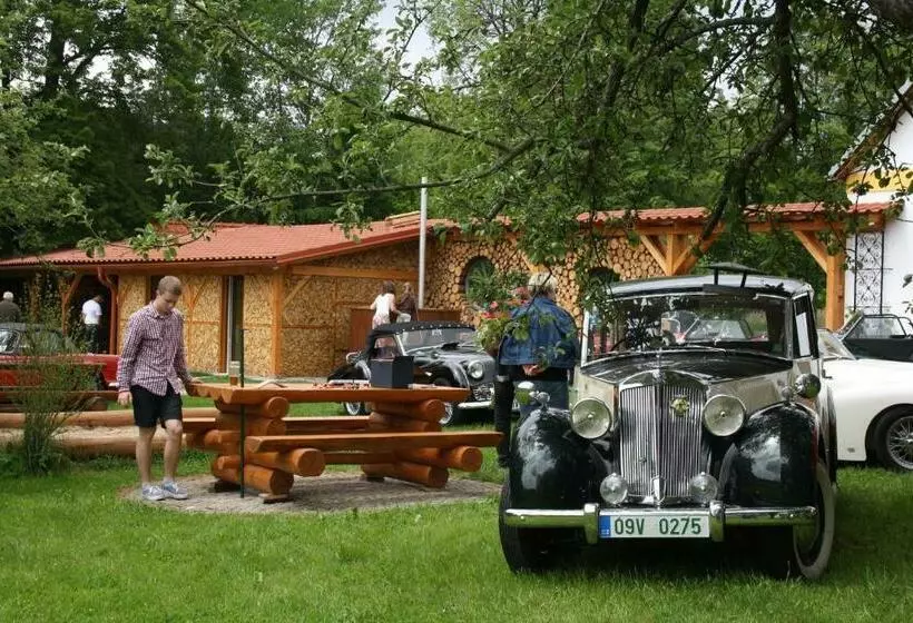 Majatalo Penzion Kaminek