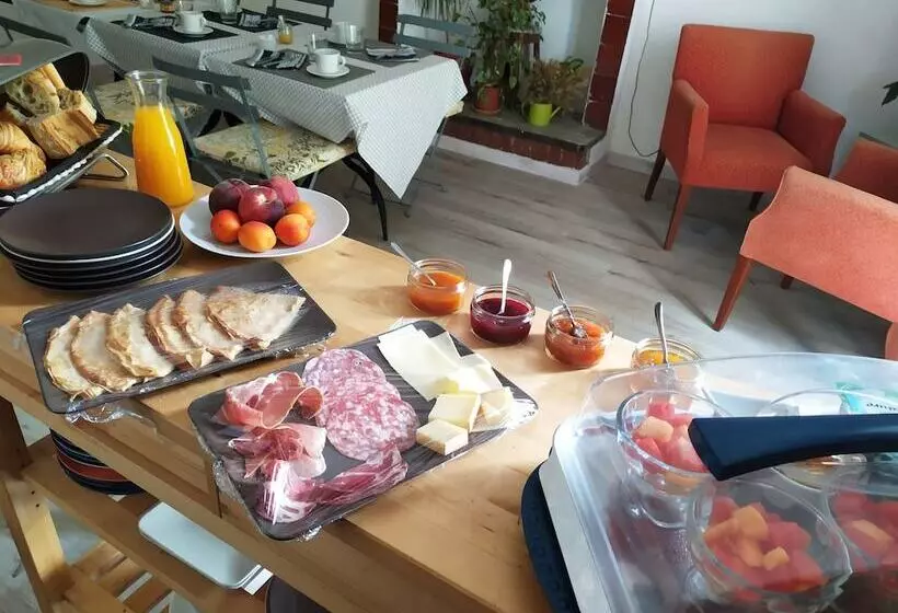 Aamiaismajoitus (B&B) Chambre D Hôtes Face Au Lavoir