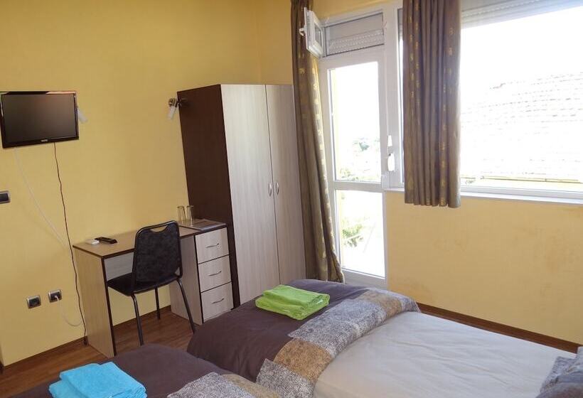 مبيت وإفطار Guestrooms Struma Dolinata