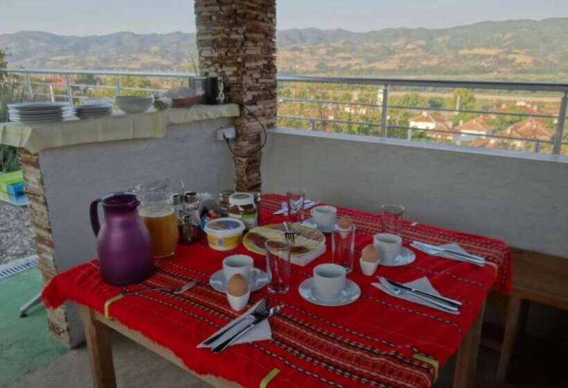 مبيت وإفطار Guestrooms Struma Dolinata