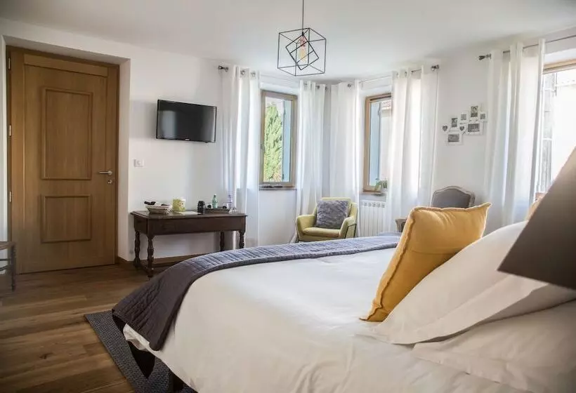 Aamiaismajoitus (B&B) Maison De Jean