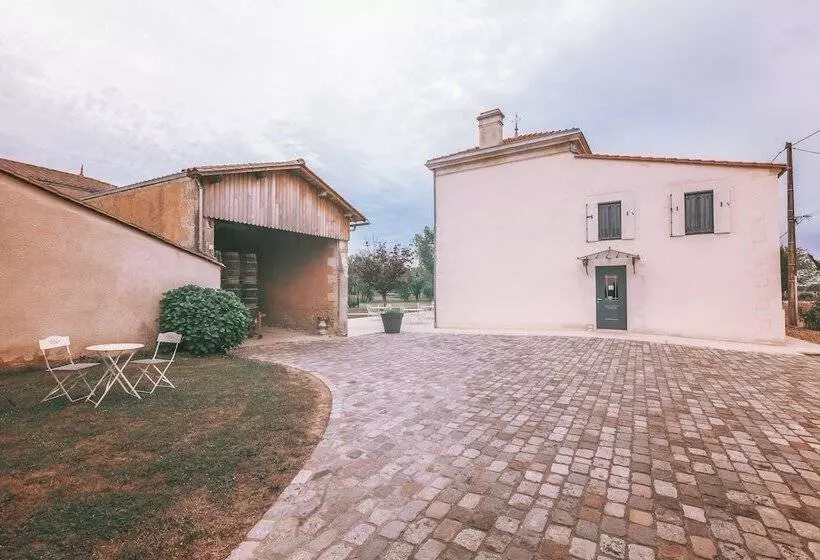 Aamiaismajoitus (B&B) Maison De Jean