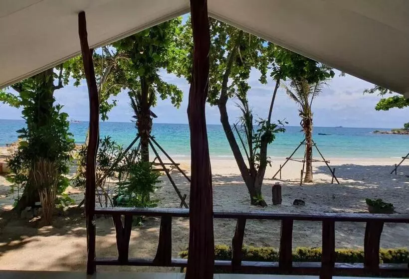 هتل Blue Bay Bungalow