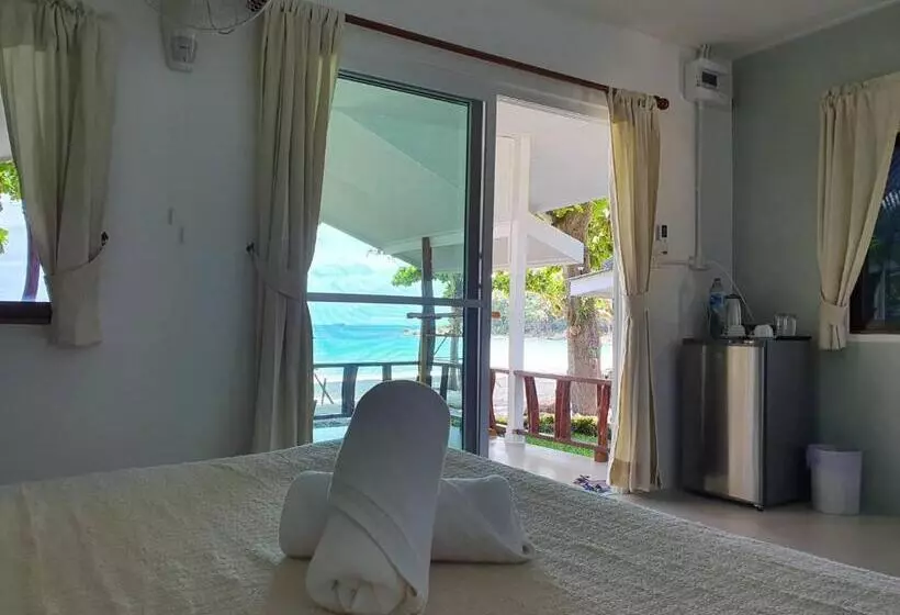 هتل Blue Bay Bungalow