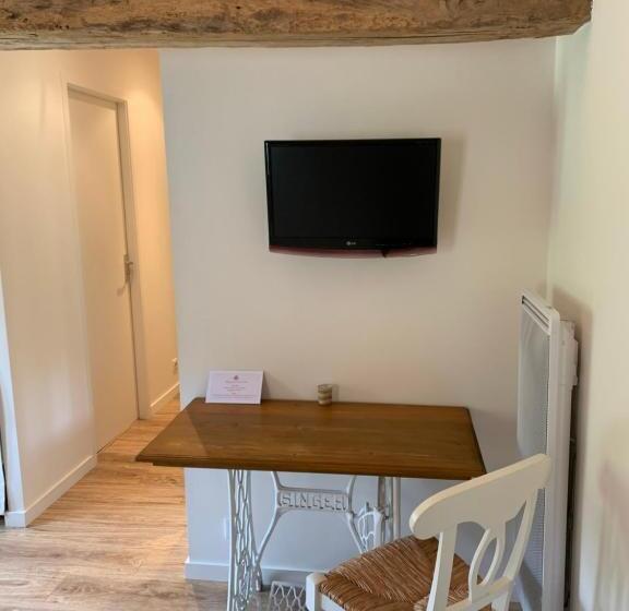 호텔 Clos De La Court D Aron