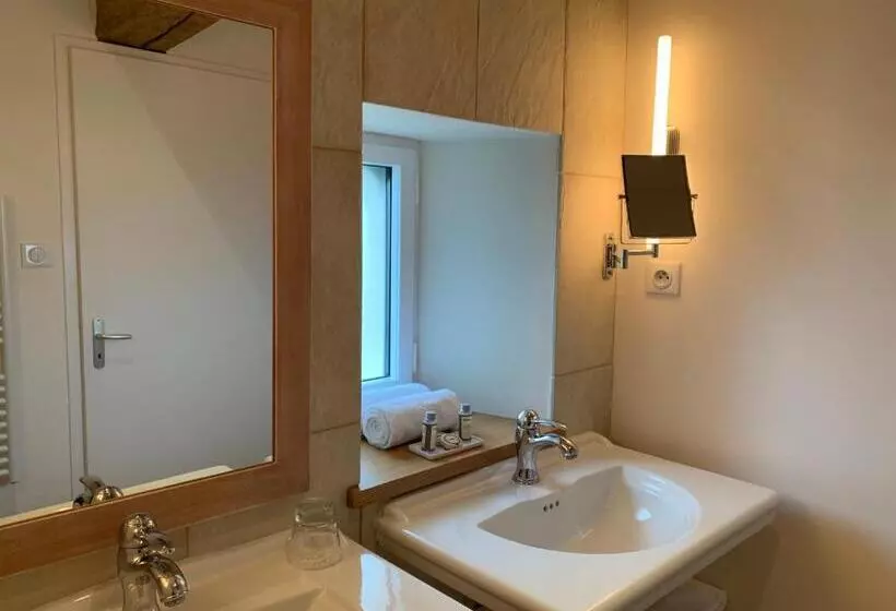 ホテル Clos De La Court D Aron