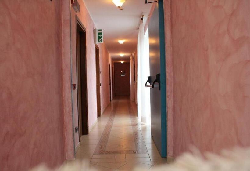 فندق Italia Risorta