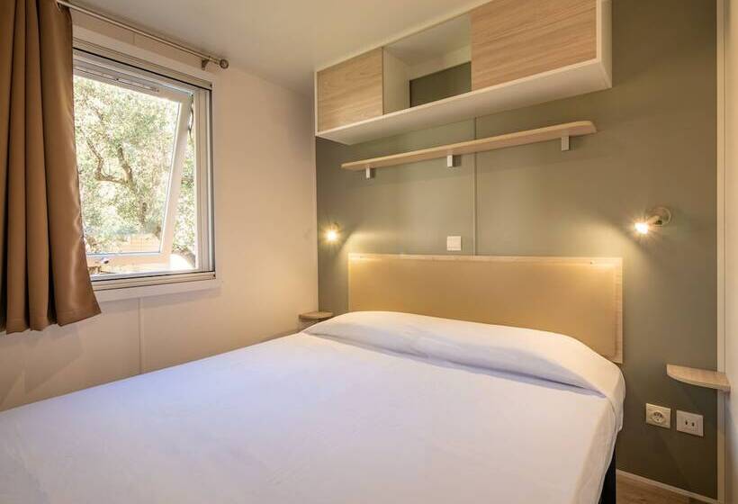 Отель Playa Montroig Camping Resort