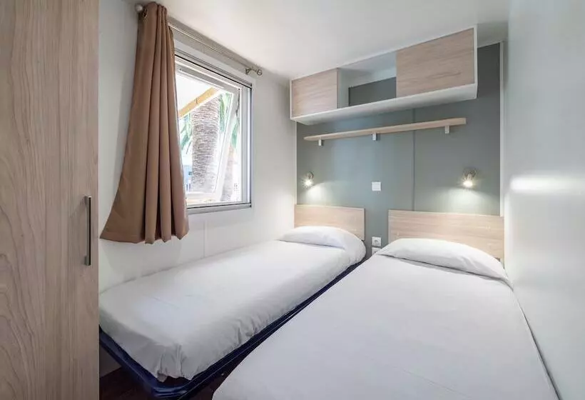 Hotelli Playa Montroig Camping Resort