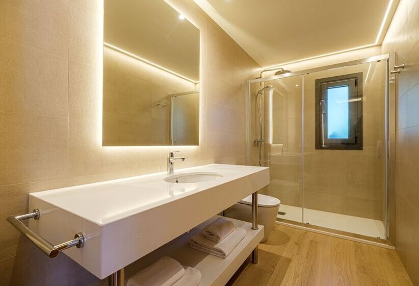 Отель Playa Montroig Camping Resort