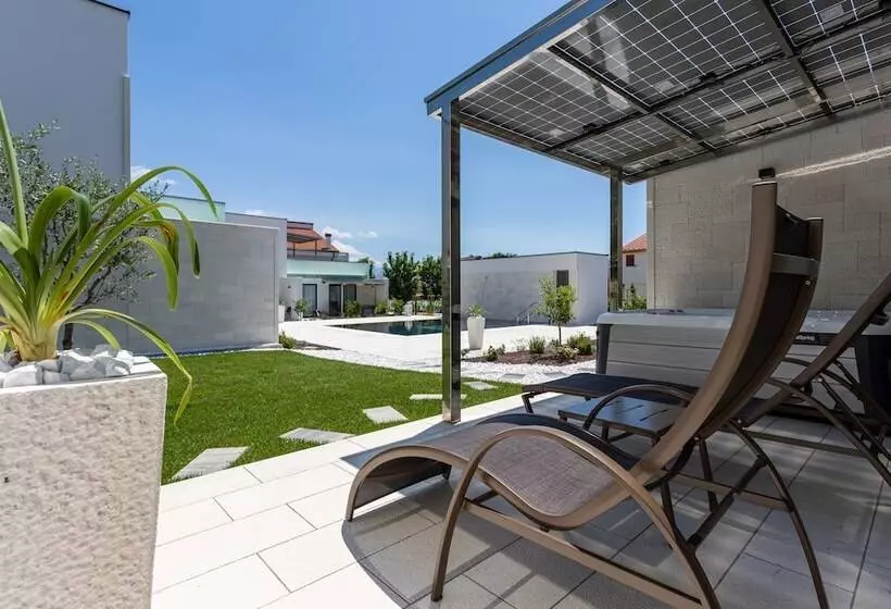 هتل & Resort Isola