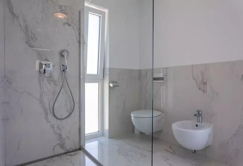 هتل & Resort Isola