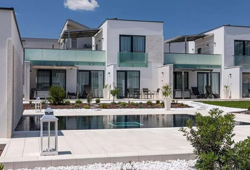 هتل & Resort Isola