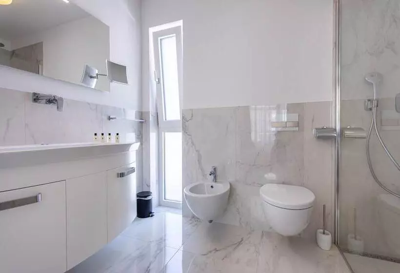 هتل & Resort Isola