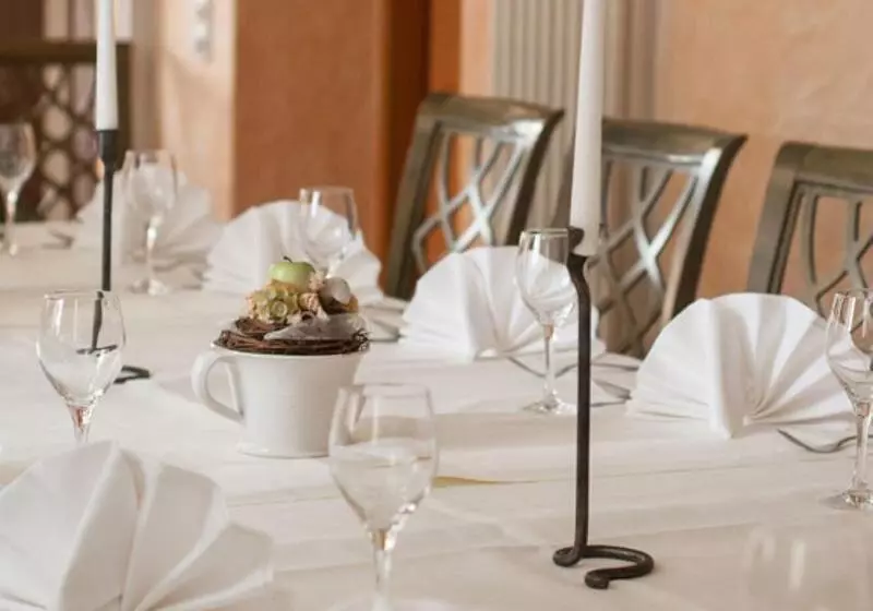 Hotelli Restaurant Hirsch