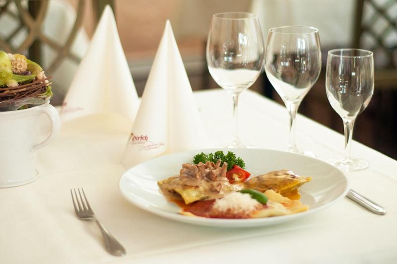 Отель Restaurant Hirsch