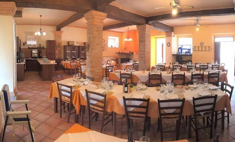 Maaseutuhotelli Agriturismo Casa Degli Archi