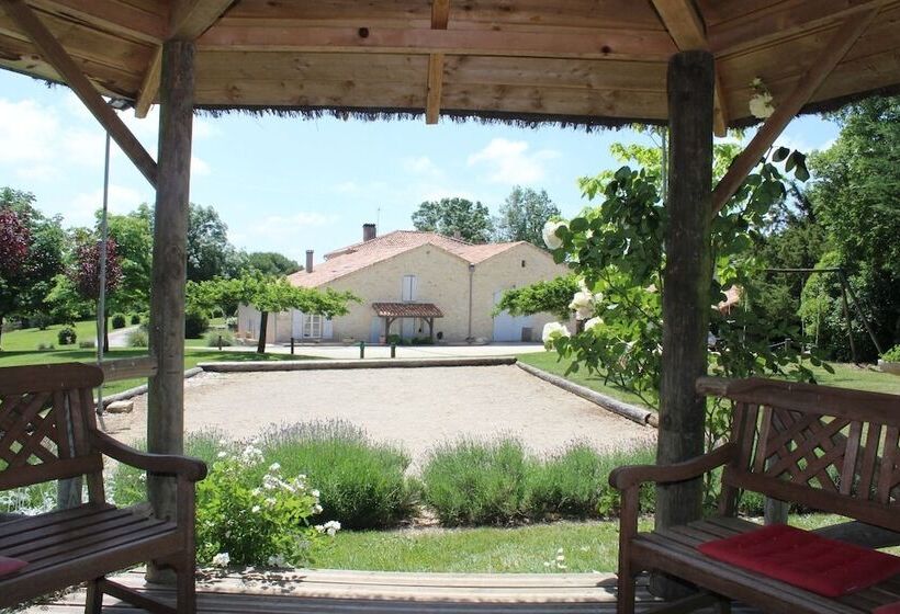 بنسيون Au Vieux Pressoir