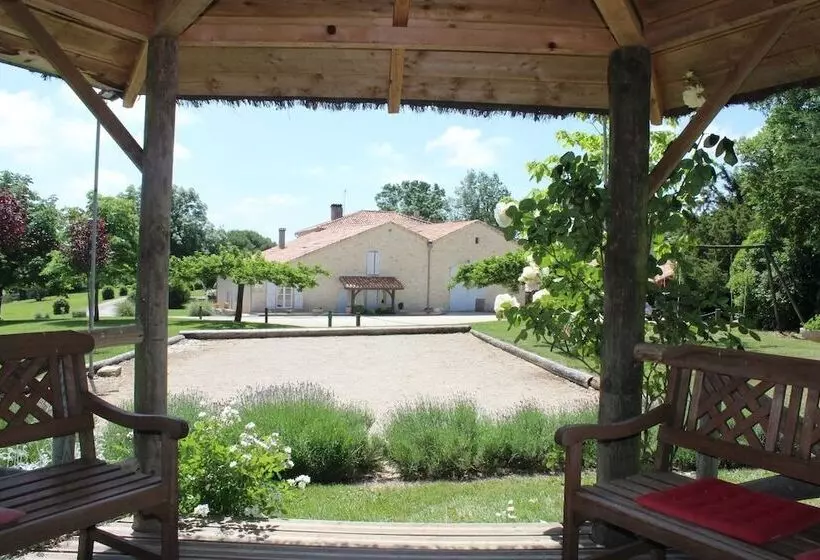 Majatalo Au Vieux Pressoir