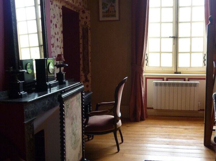 بنسيون Chateau De Vallègue