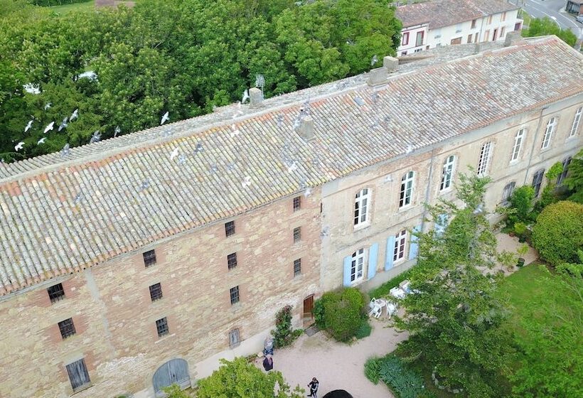 بنسيون Chateau De Vallègue