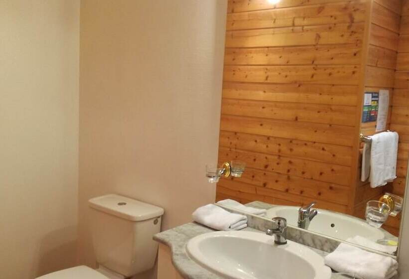 بنسيون Du Coq à L'âne