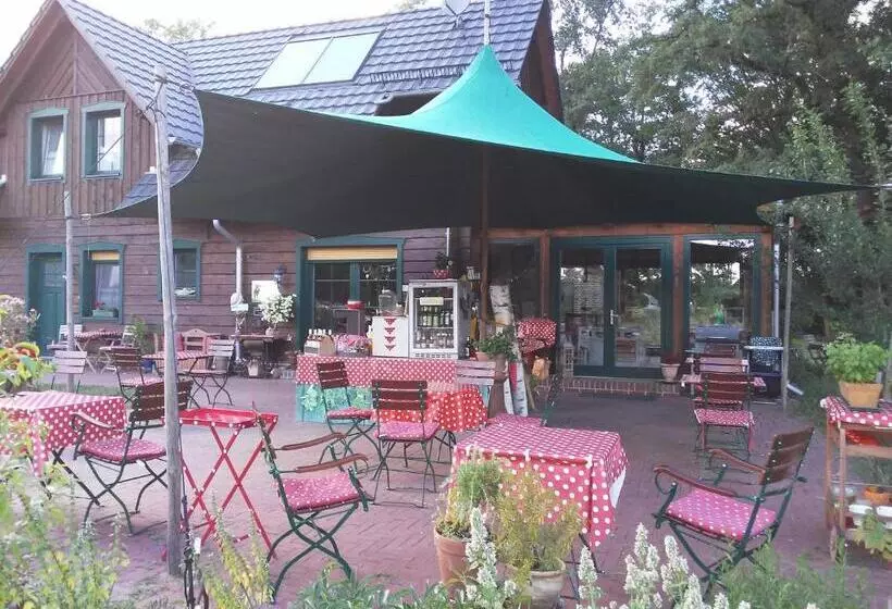 ペンション Ferienhof Zum Spreewäldchen