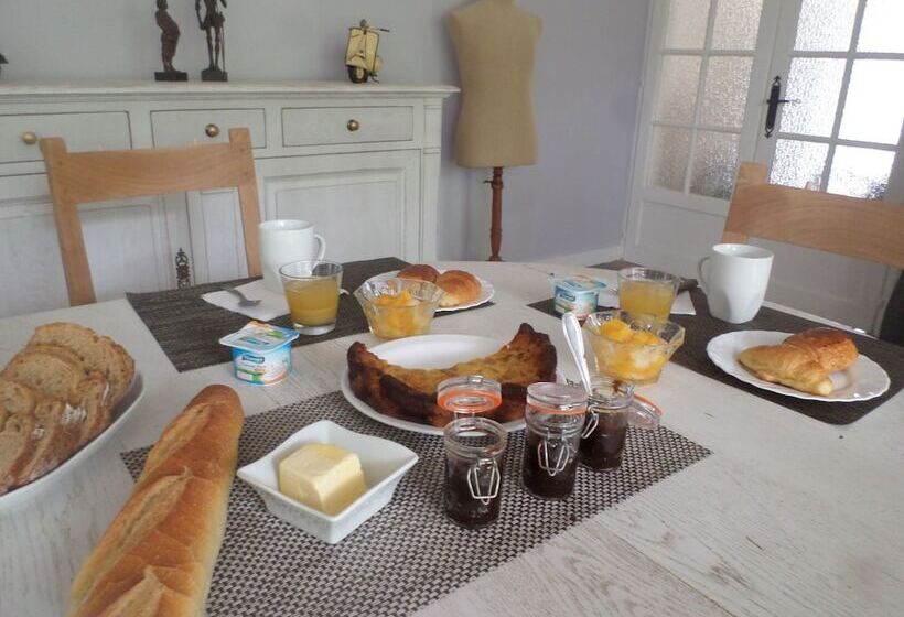 ペンション La Folie