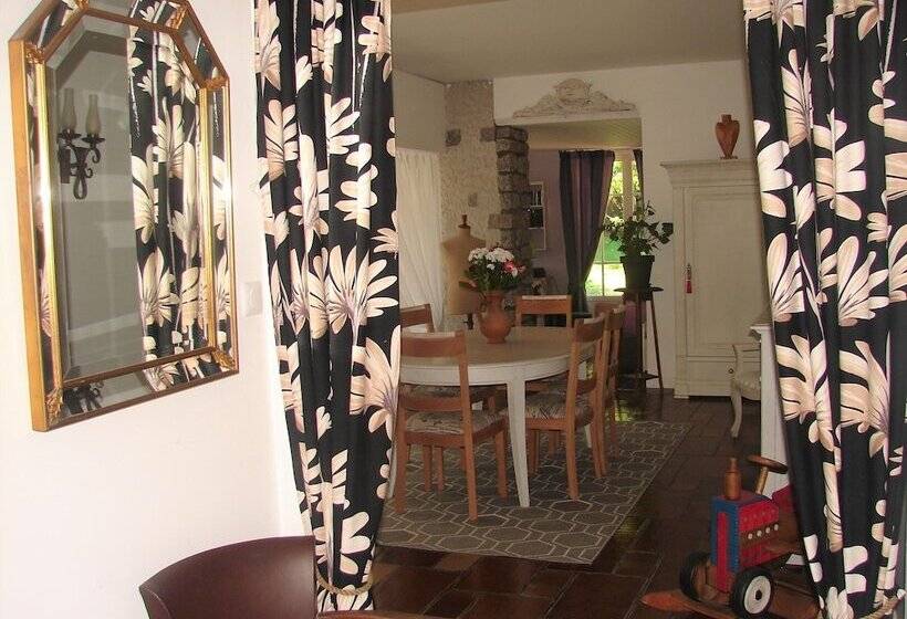 ペンション La Folie