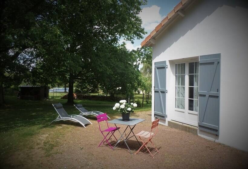 ペンション La Folie