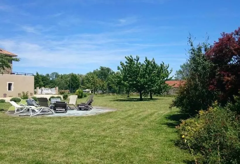 ペンション La Meridienne Des Collines