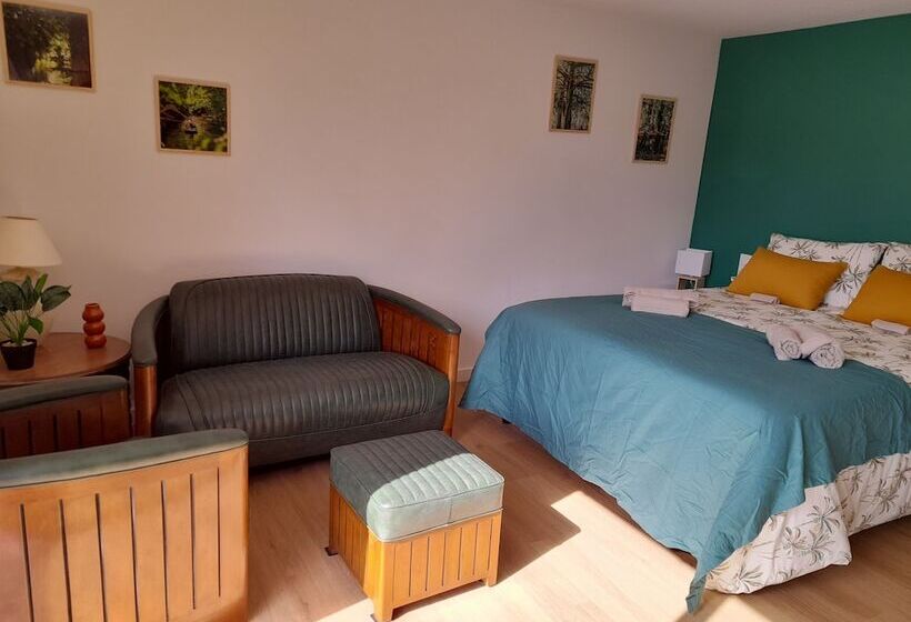 פנסיון Le Chateau De La Tourlandry Puy Du Fou