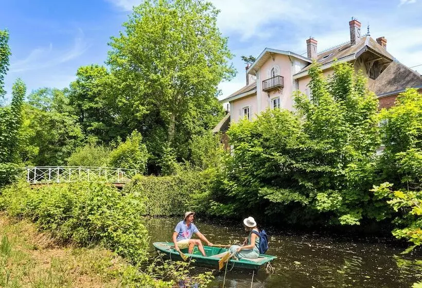 ペンション Le Chateau De La Tourlandry   Puy Du Fou