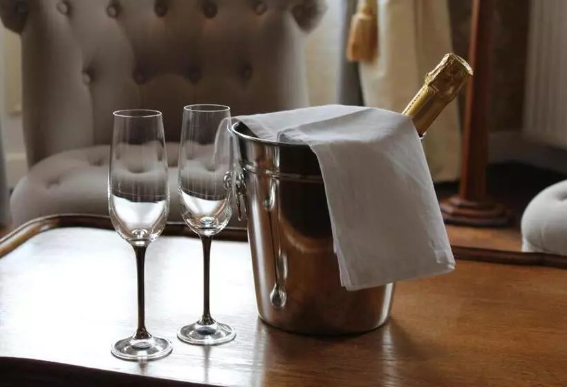 Majatalo Le Patio Chambres Et Tables D Hôtes